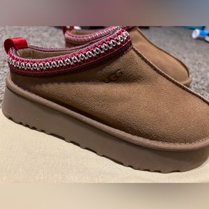 Chestnut Size 8 UGG